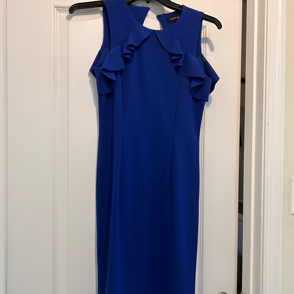 Dress - Picture 6 of 7